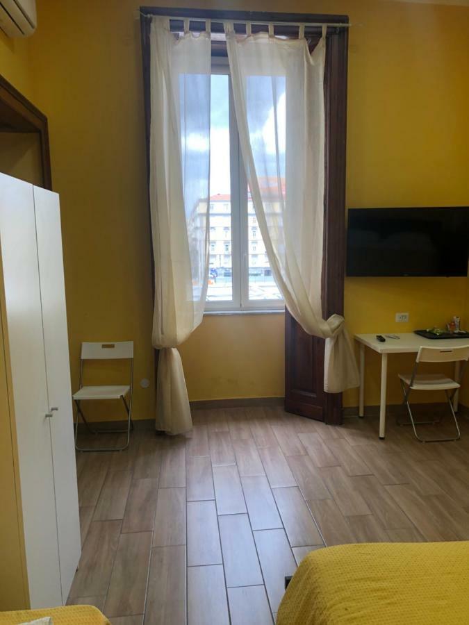 مبيت وإفطار نابولي La Casa Di Fafa المظهر الخارجي الصورة