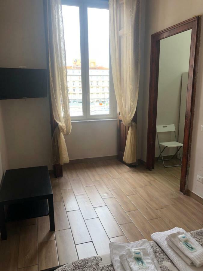 مبيت وإفطار نابولي La Casa Di Fafa المظهر الخارجي الصورة